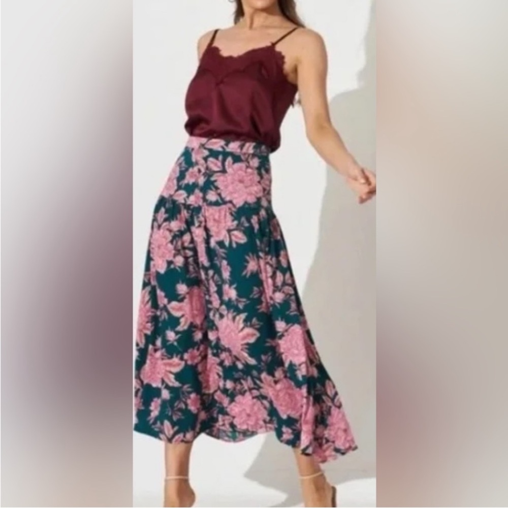 ABEL THE LABEL FLORAL MAXI SKIRT. NWOT. SIZE SMALL